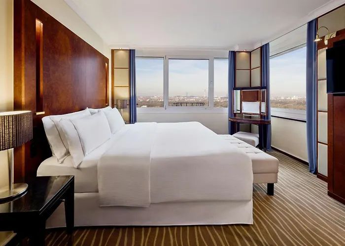 The Westin Grand 5*