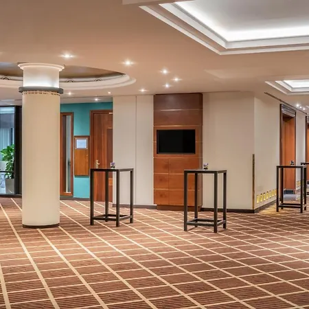 The Westin Grand 5*