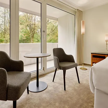 The Westin Grand 5*