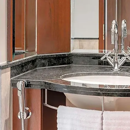 The Westin Grand Ξενοδοχείο 5*