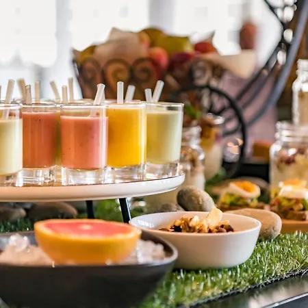 The Westin Grand Hotel 5*