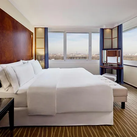 The Westin Grand 5*