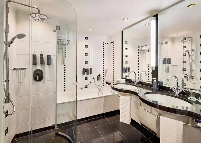The Westin Grand 5*
